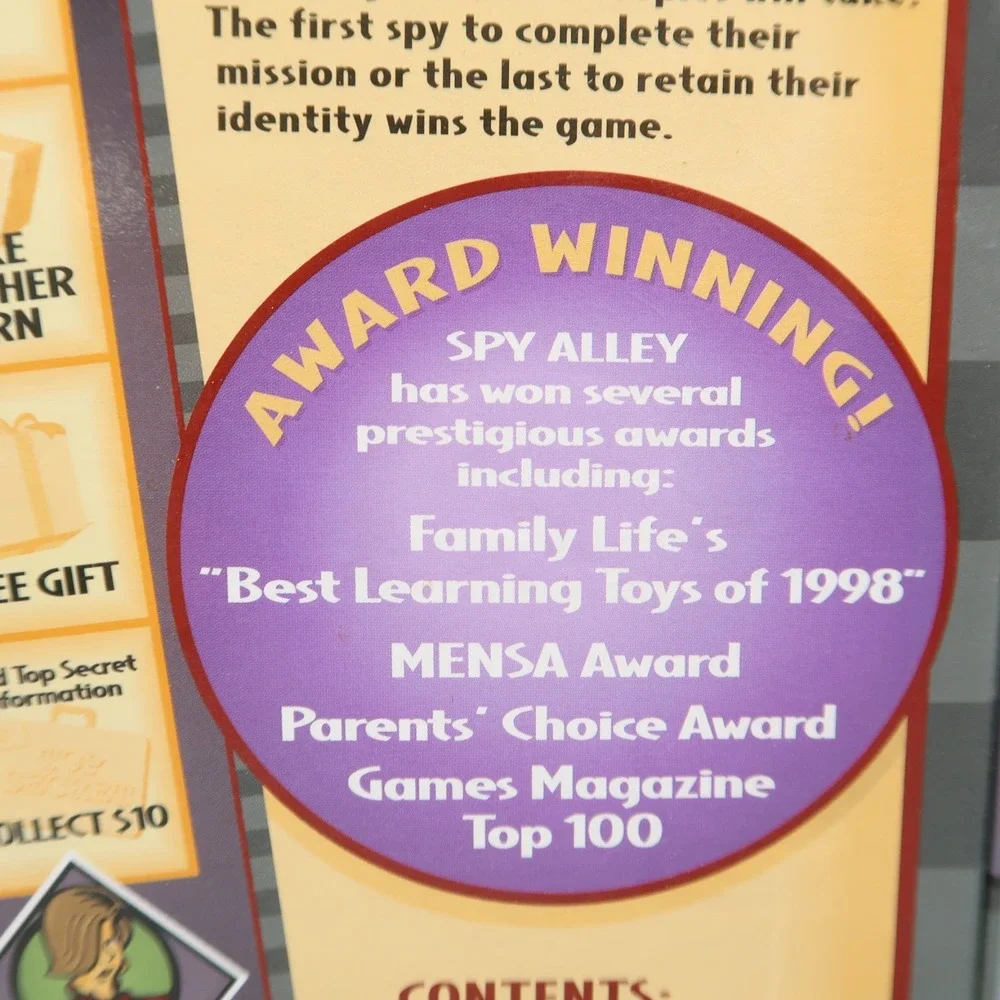Spy Alley Mensa Award Winning Family Strategy Game Complete in Great Condition